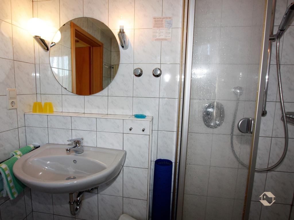 Gaestehaus Klingele Hinterzarten Pokoj fotografie